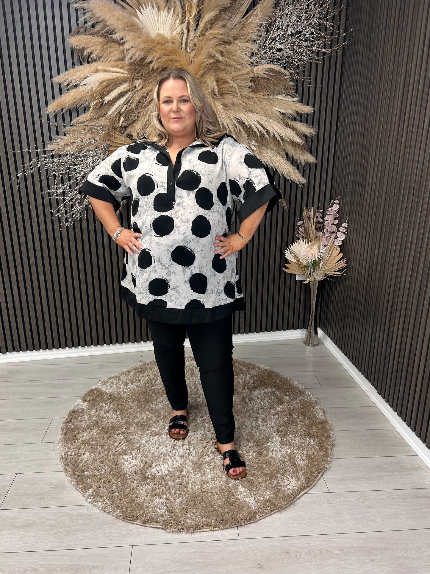 LINDA TOP - BLACK/WHITE