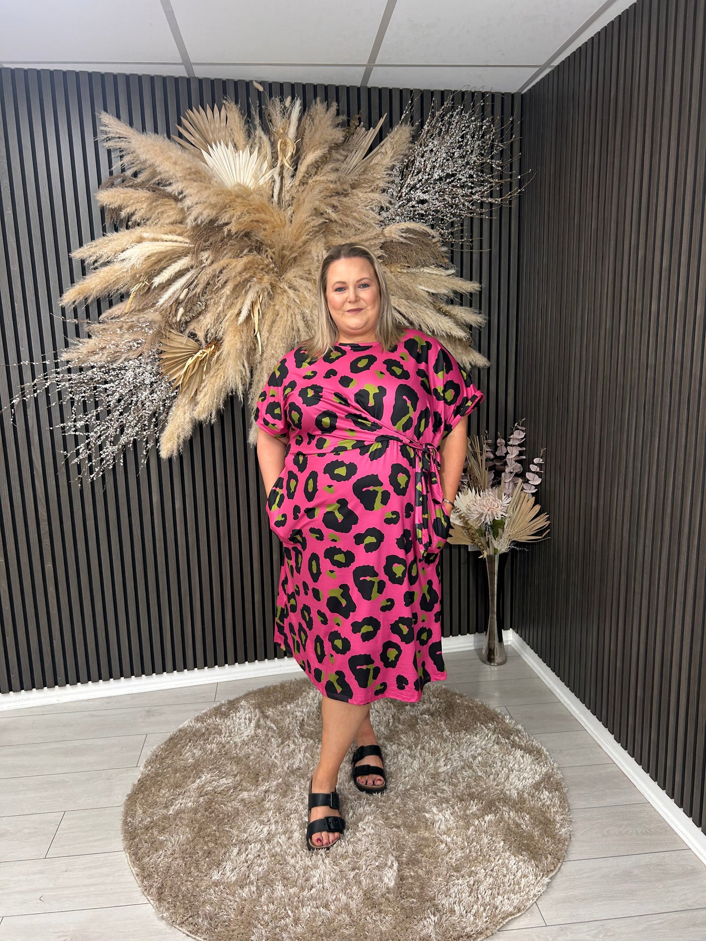 JESSA DRESS - PINK ANIMAL