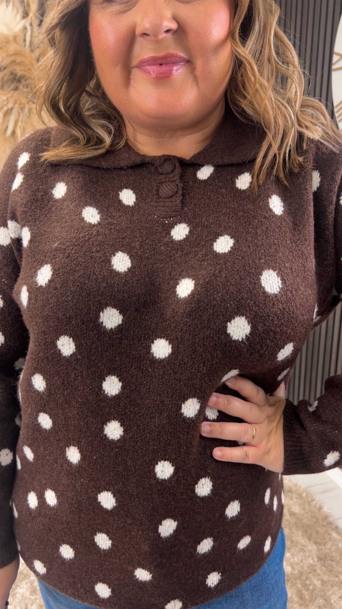 JENNIFER JUMPER - BROWN POLKA