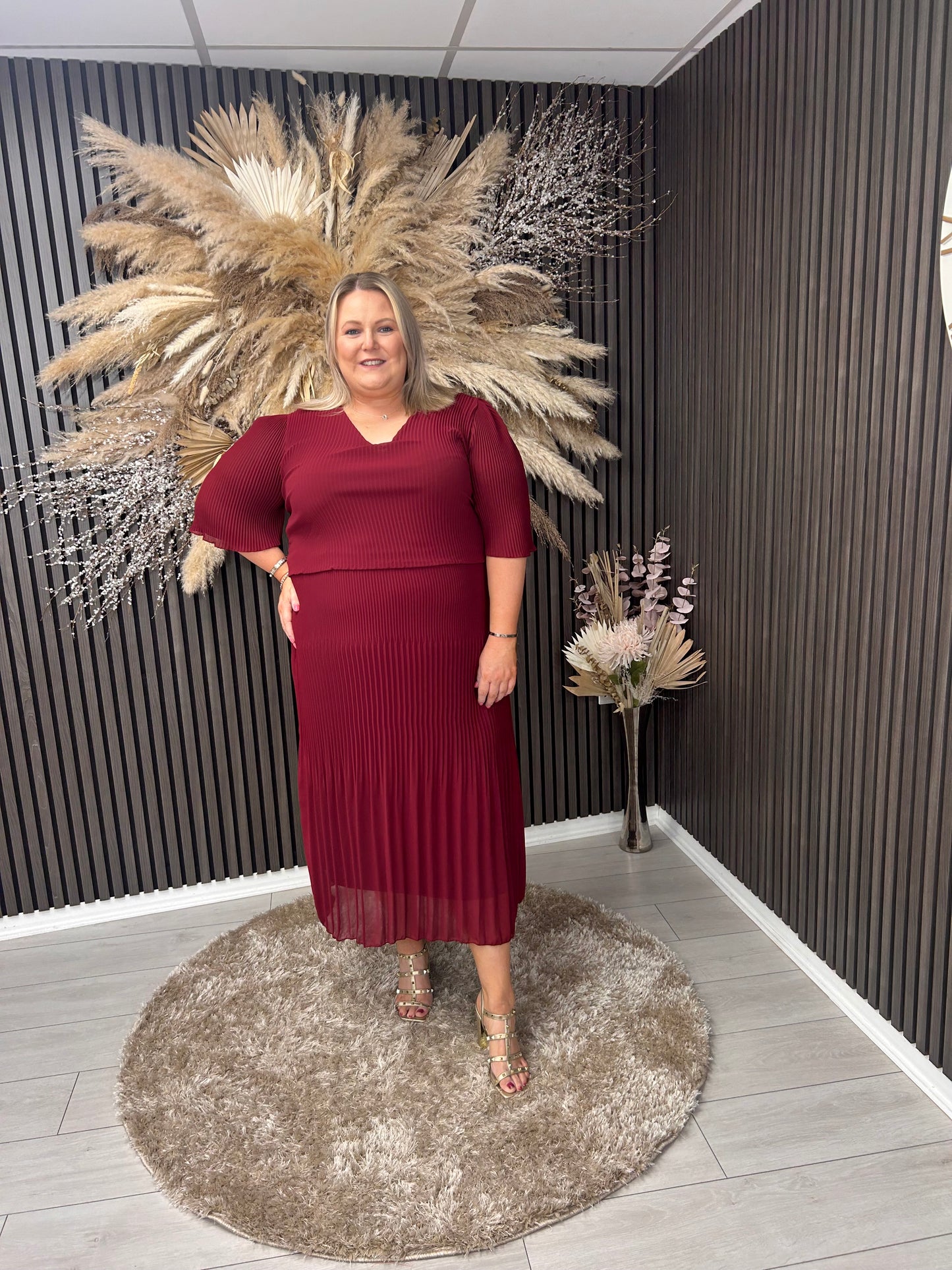 STACEY DRESS - BURGUNDY