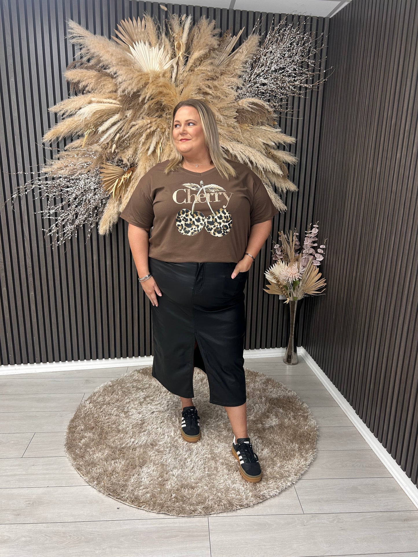 CHERYL T-SHIRT - BROWN