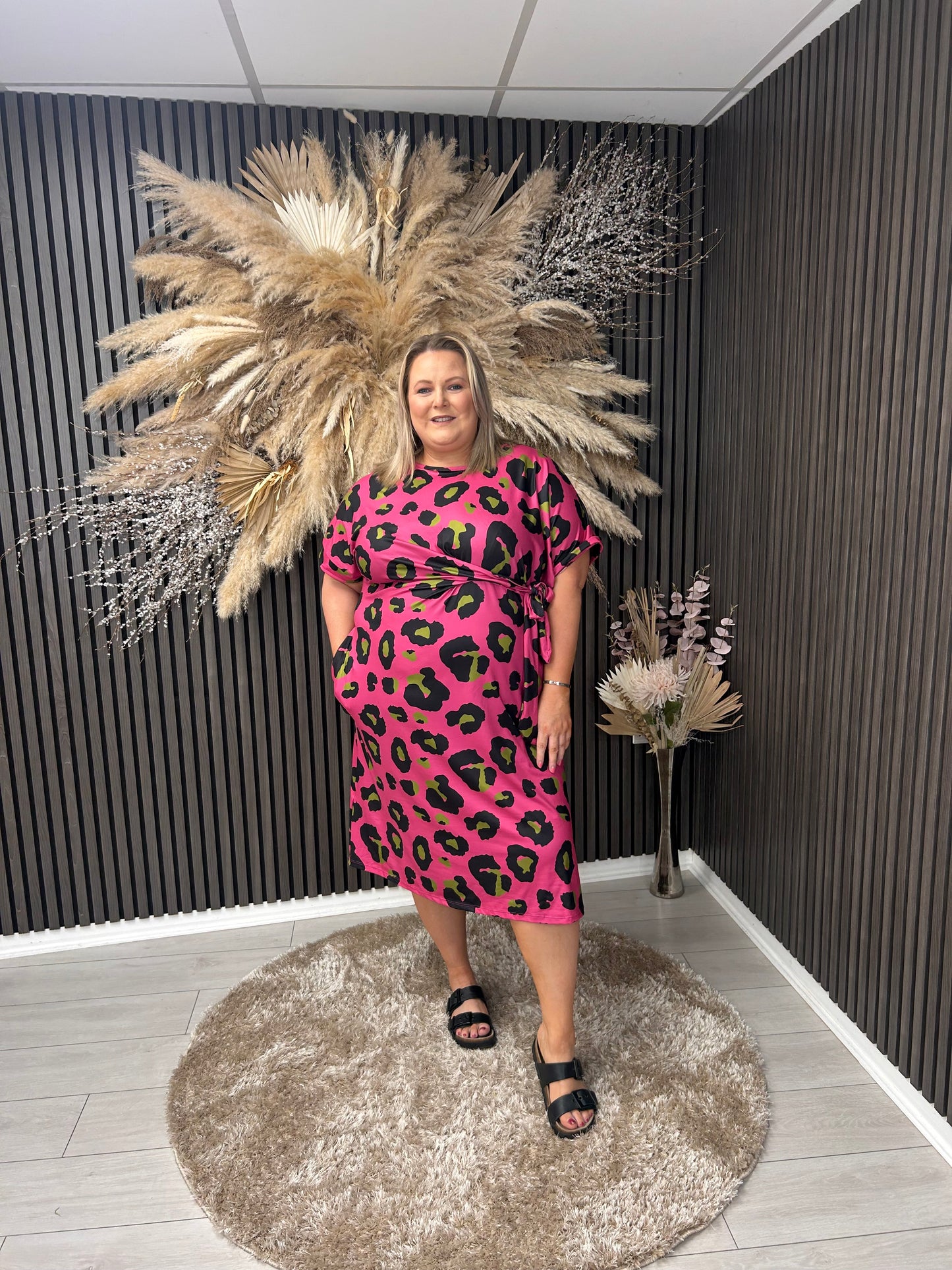 JESSA DRESS - PINK ANIMAL