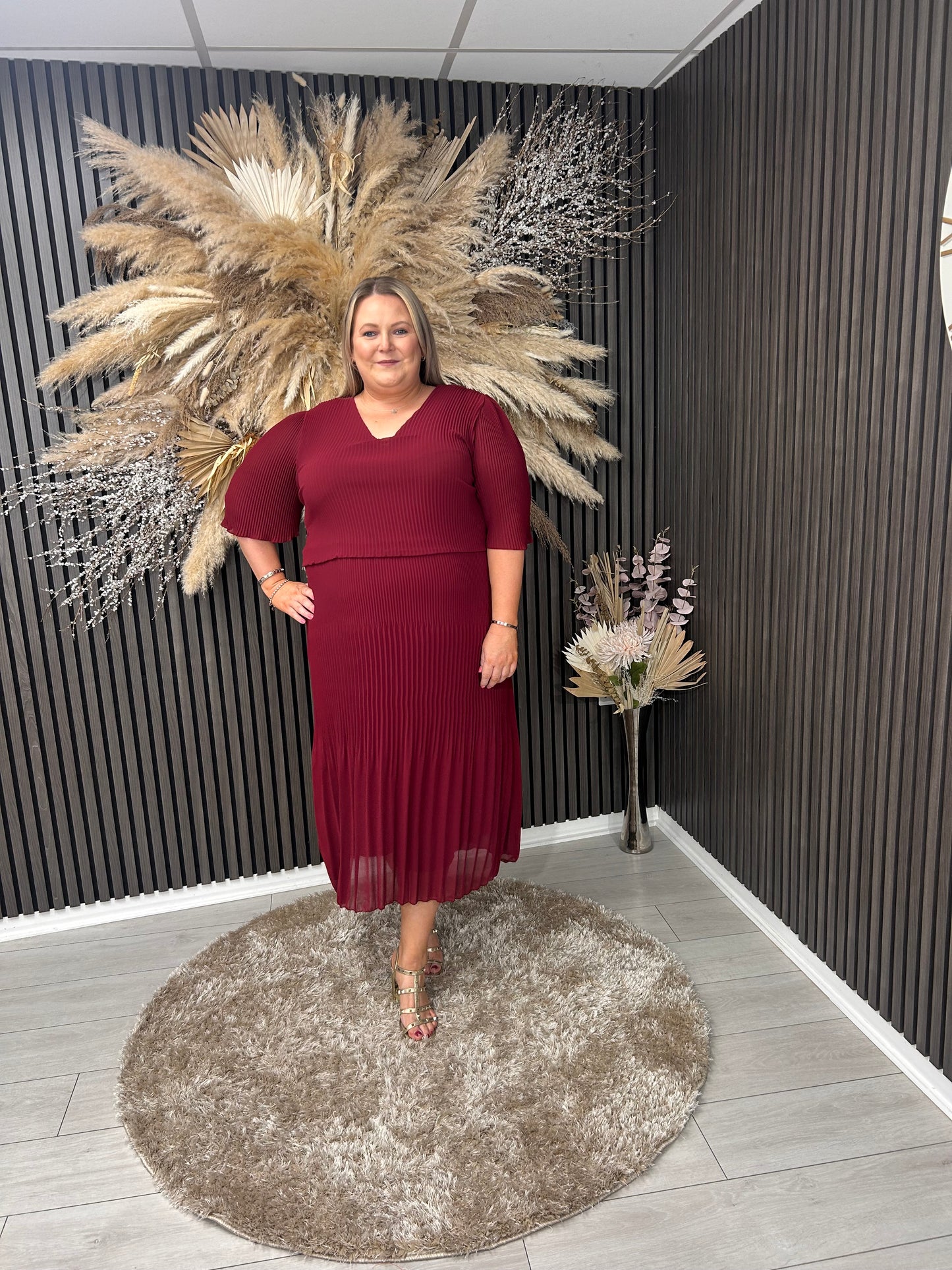 STACEY DRESS - BURGUNDY