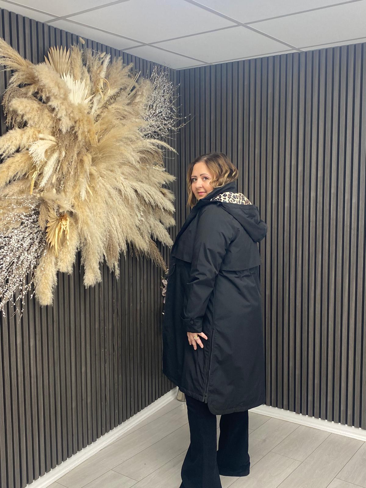 SARA COAT - BLACK