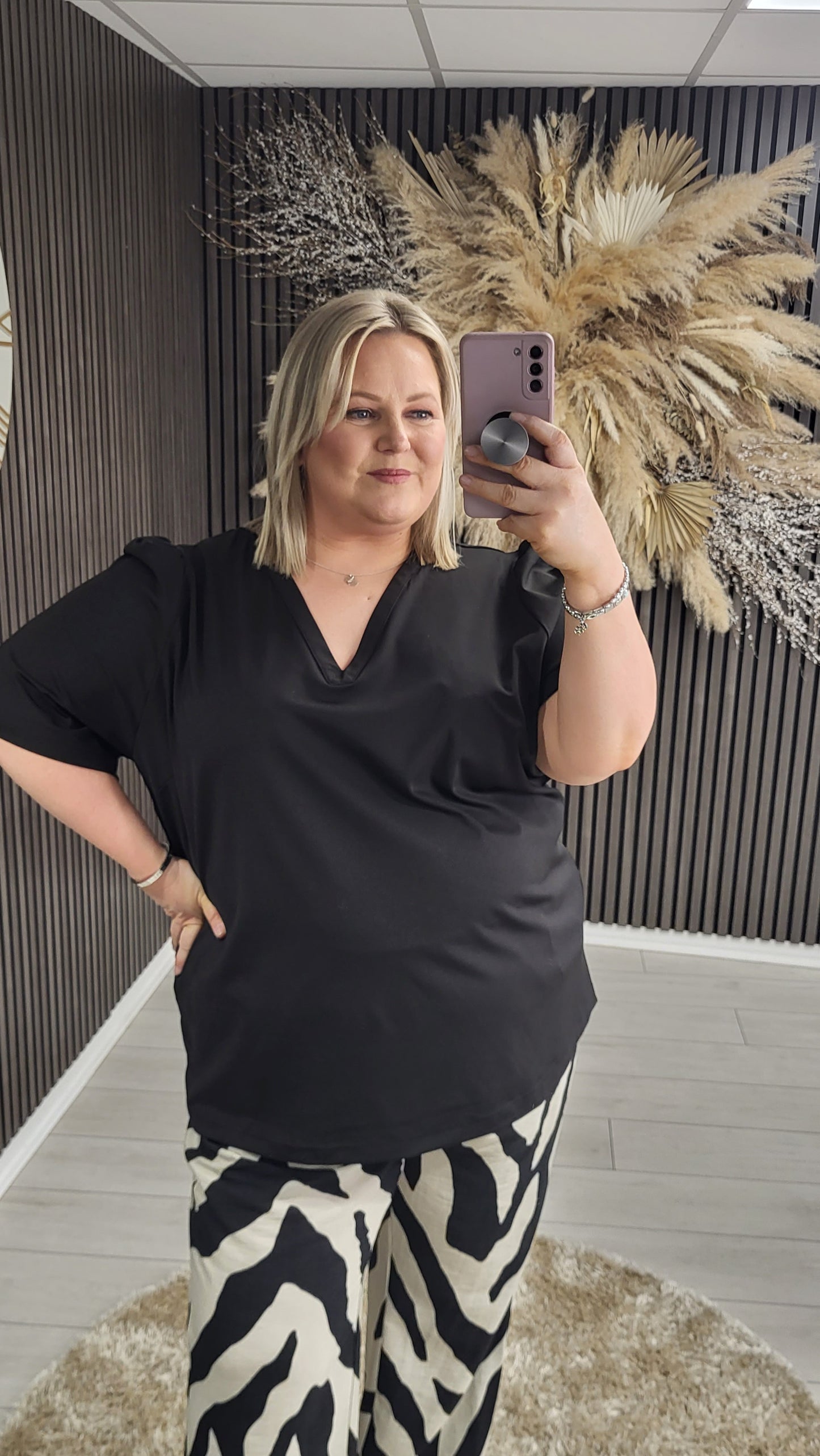 ISOLDIE TOP - BLACK