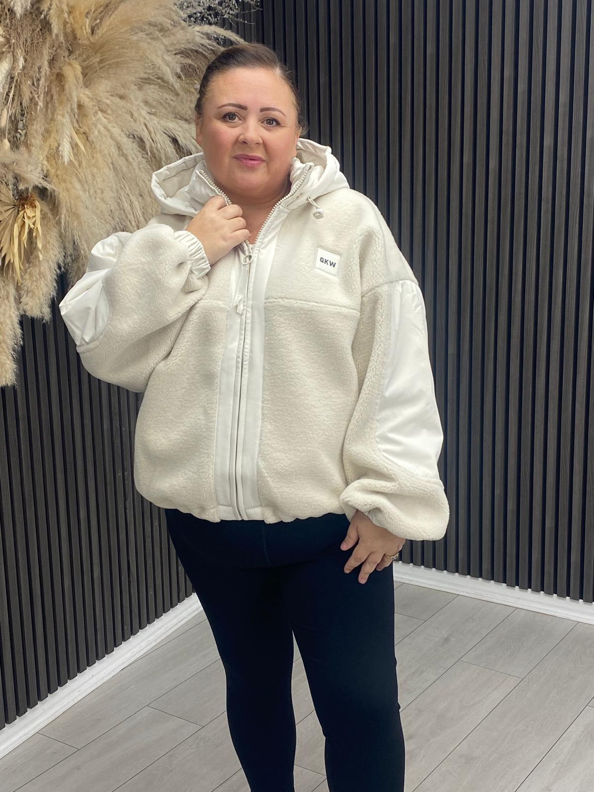 GYM KING WOVEN JACKET - CREAM