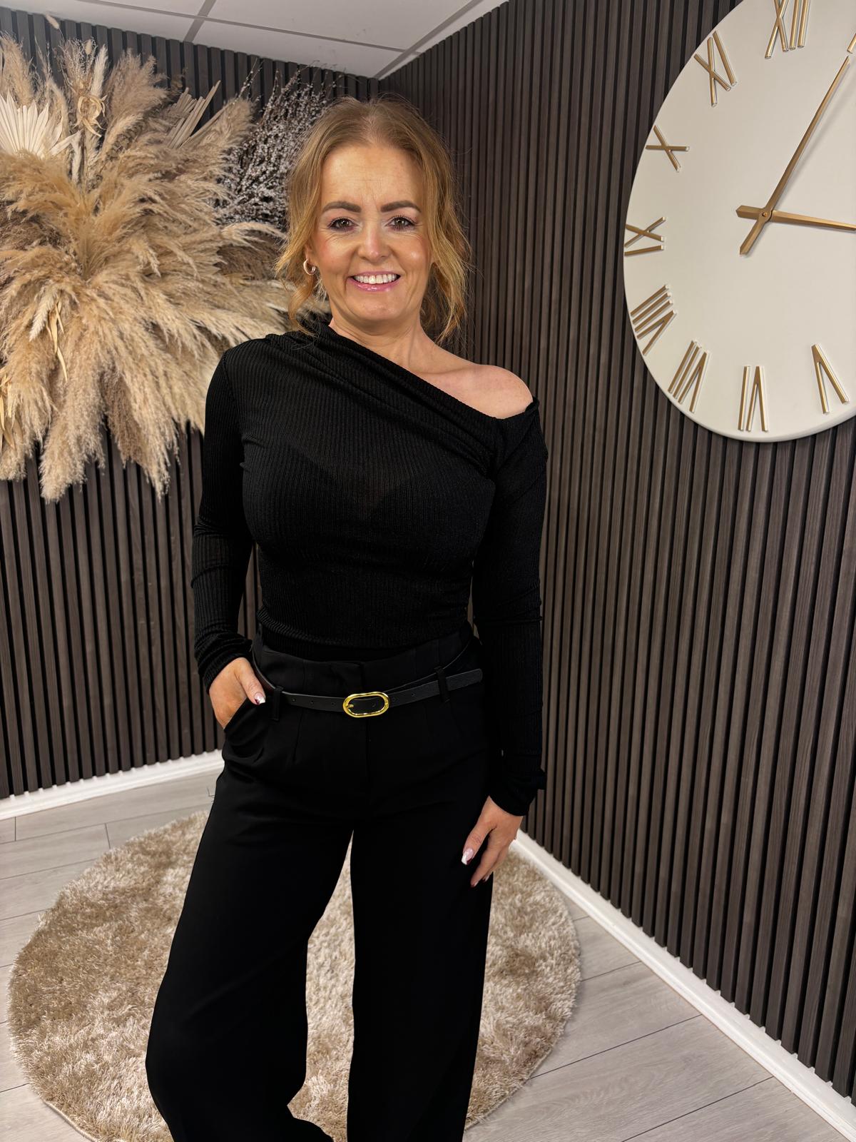 MEGHAN TOP - BLACK