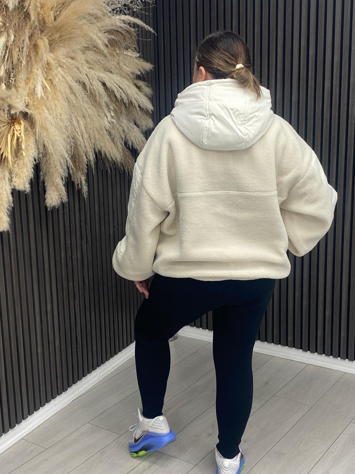 GYM KING WOVEN JACKET - CREAM