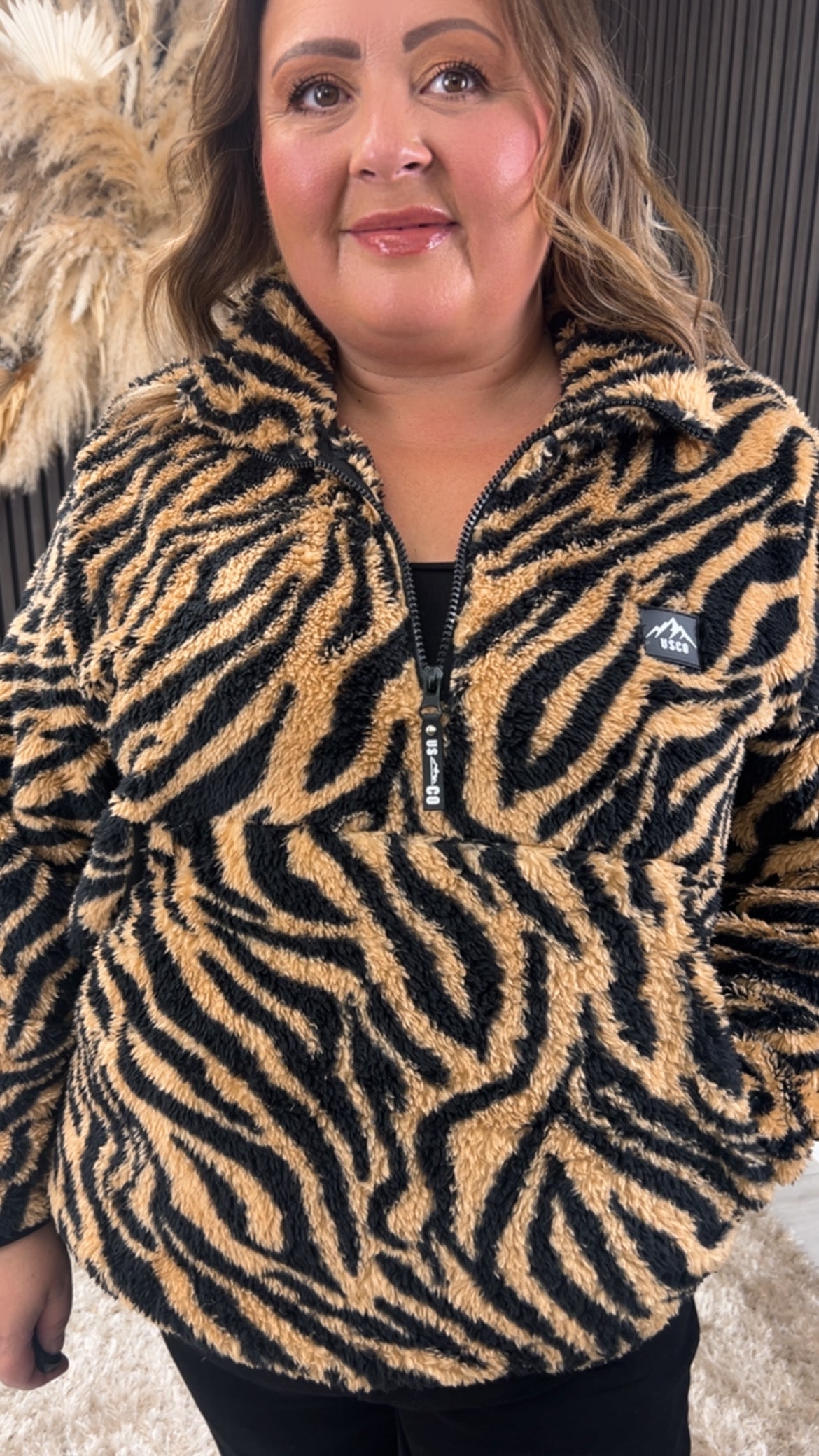 MELLIE FLEECE - TIGER PRINT