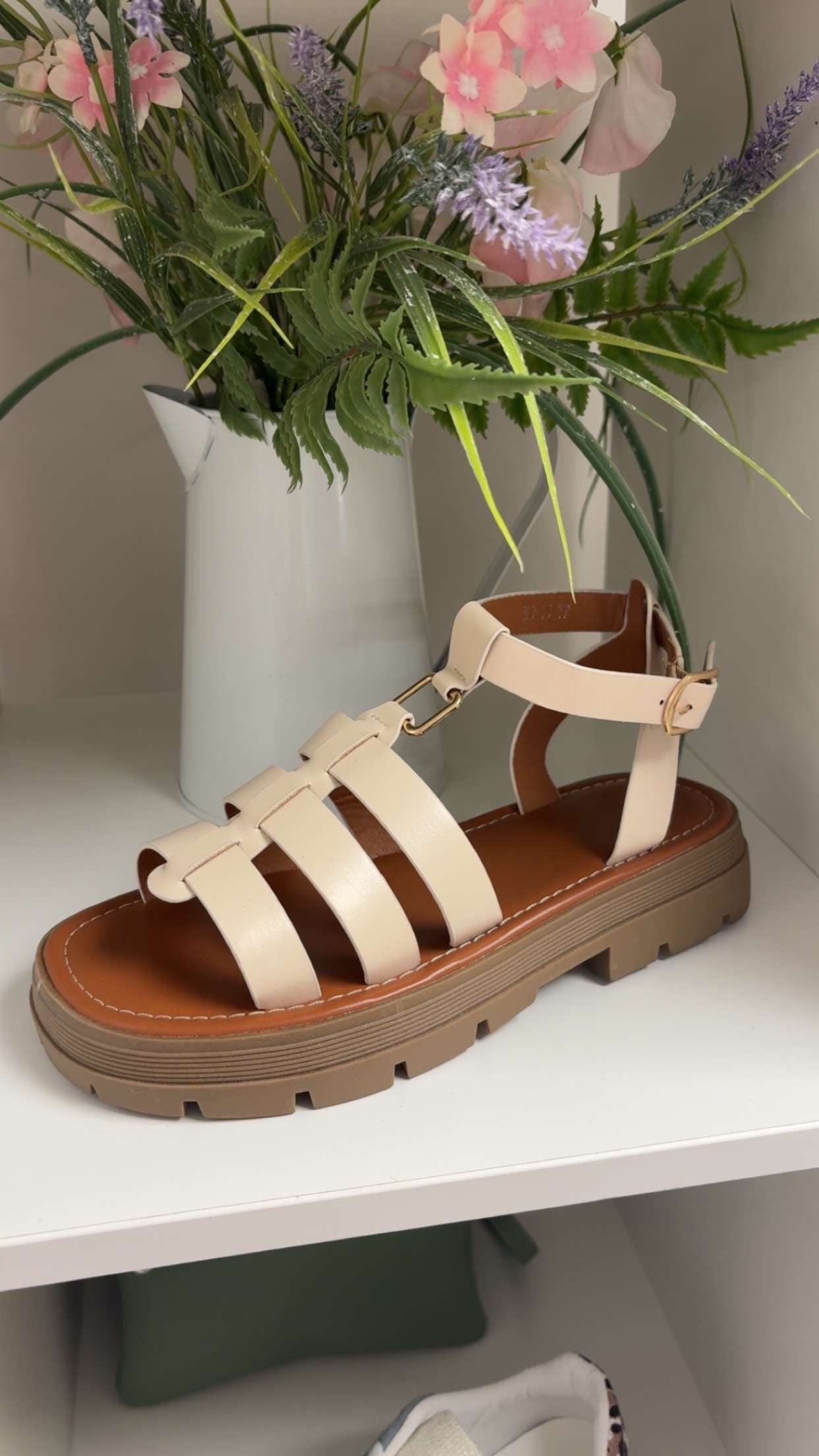 LORNA SANDAL - CREAM