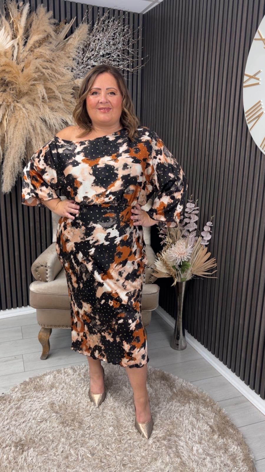 LEILA OFF SHOULDER DRESS - BROWN