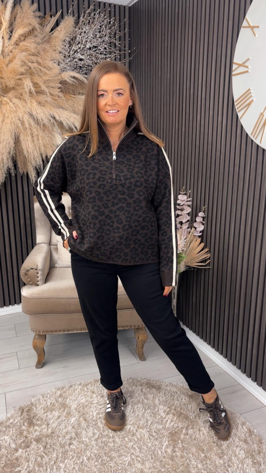 BETHANY HALF ZIP - BROWN ANIMAL