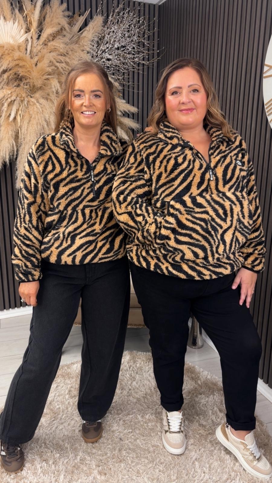 MELLIE FLEECE - TIGER PRINT