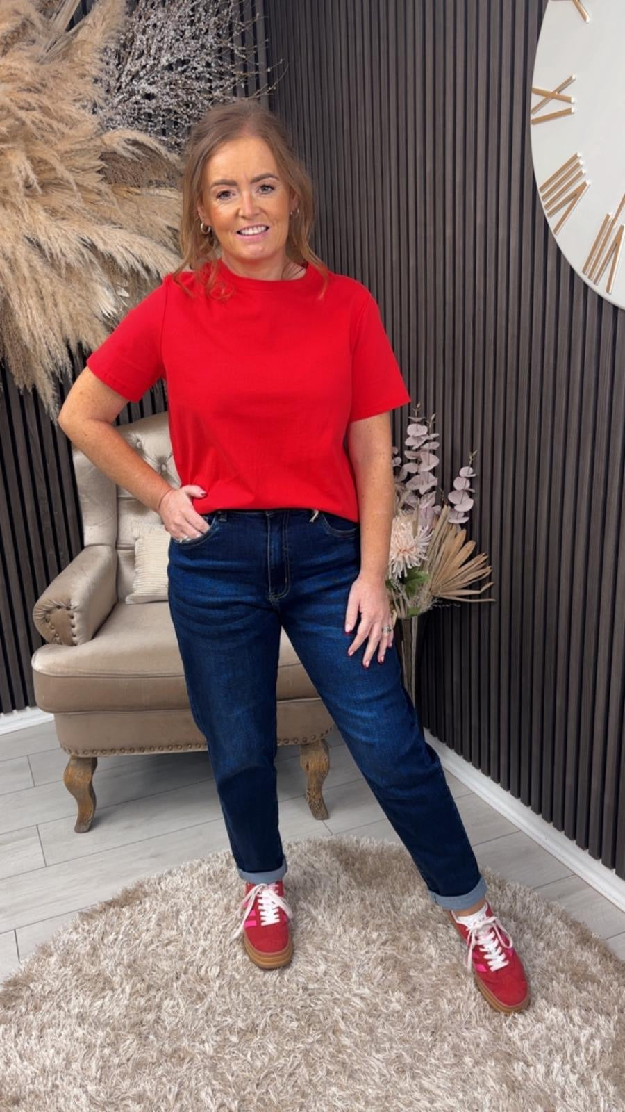 JENNIE T-SHIRT - RED
