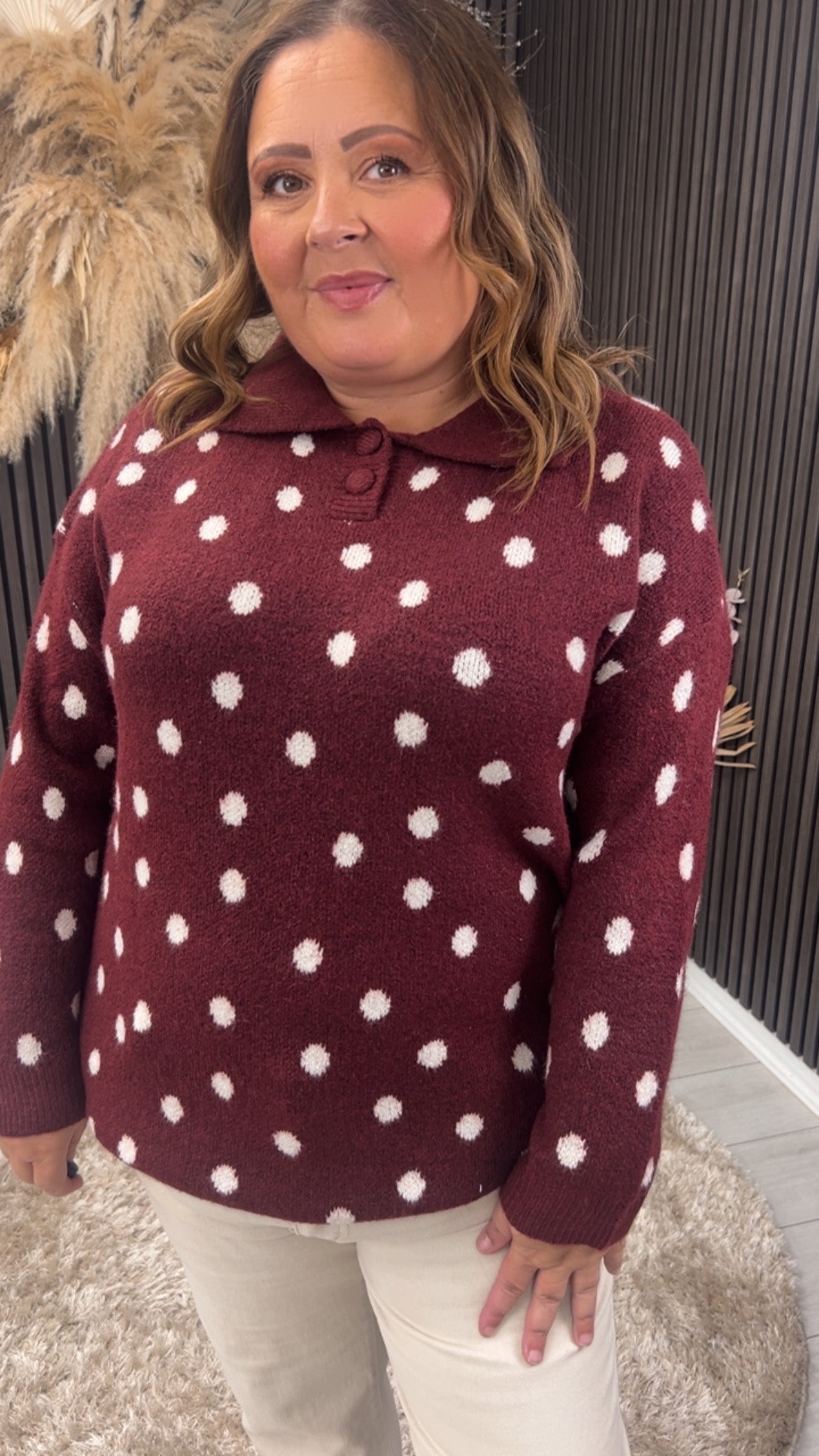 JENNIFER JUMPER - BURGUNDY POLKA