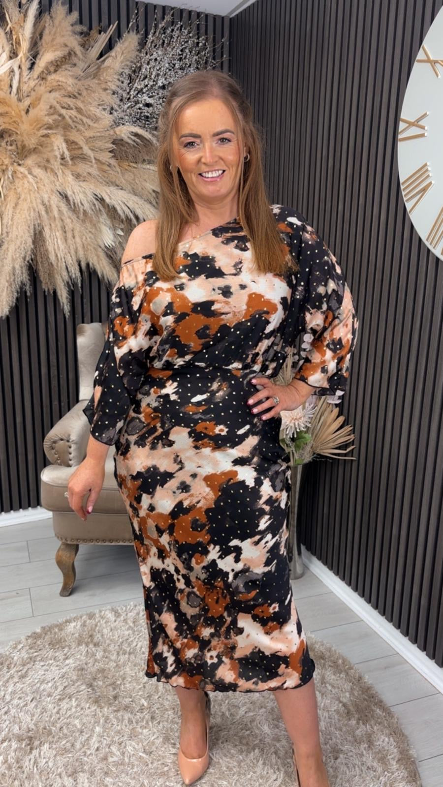 LEILA OFF SHOULDER DRESS - BROWN