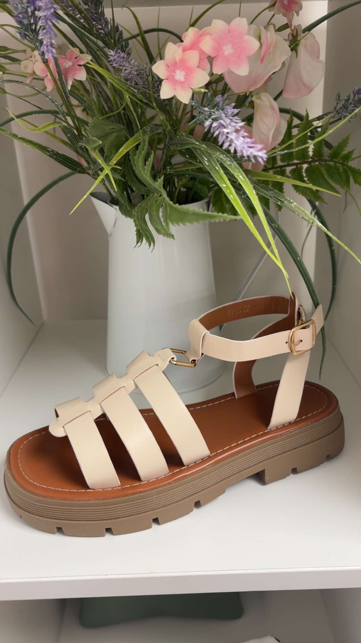 LORNA SANDAL - CREAM