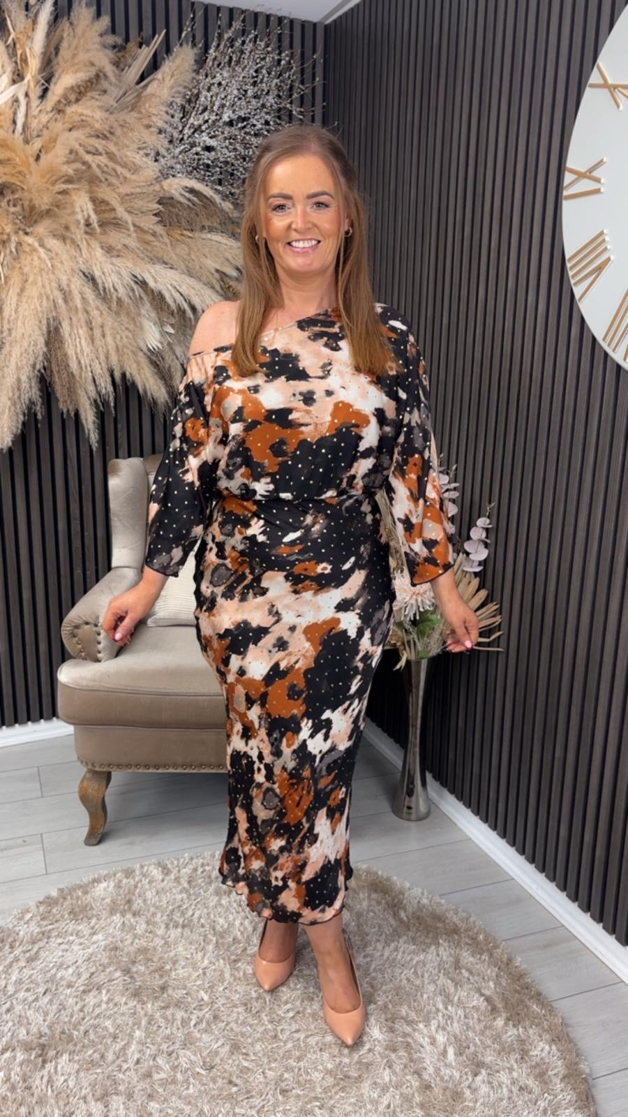 LEILA OFF SHOULDER DRESS - BROWN