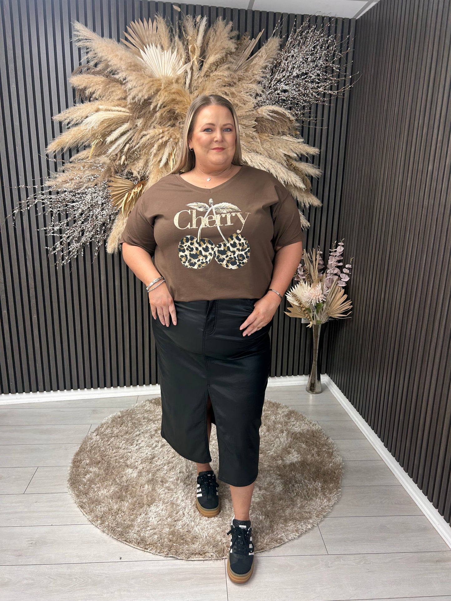 CHERYL T-SHIRT - BROWN