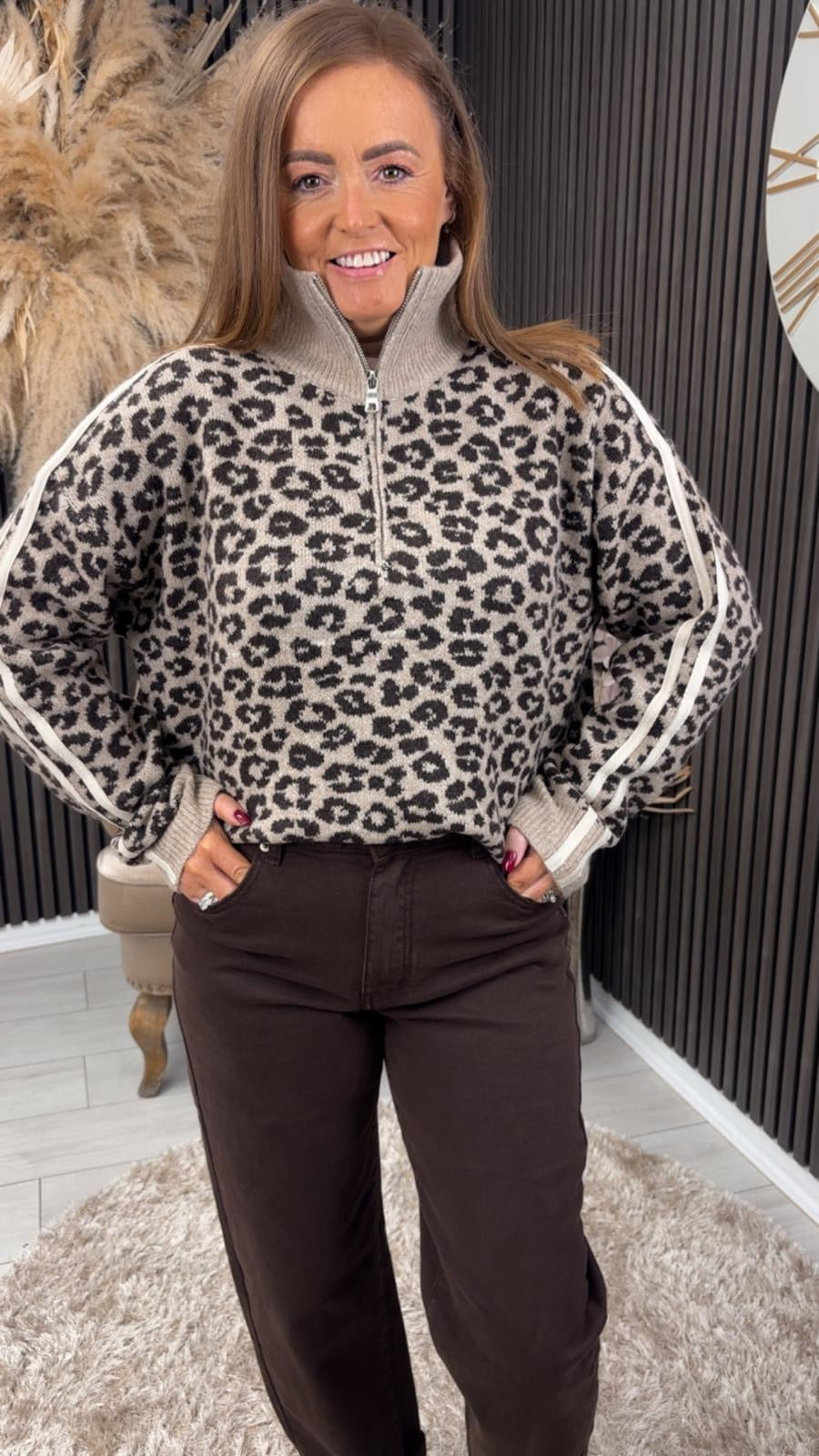 BETHANY HALF ZIP - TAUPE ANIMAL