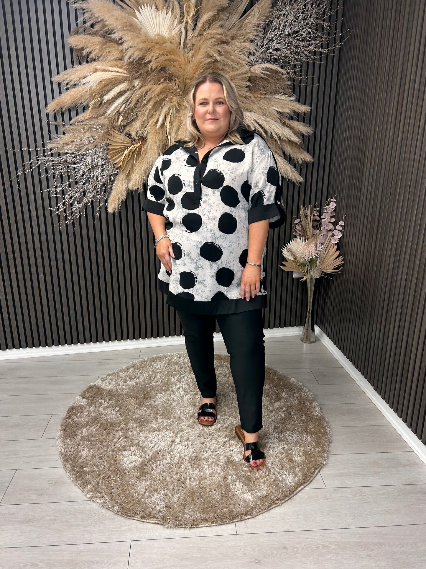 LINDA TOP - BLACK/WHITE