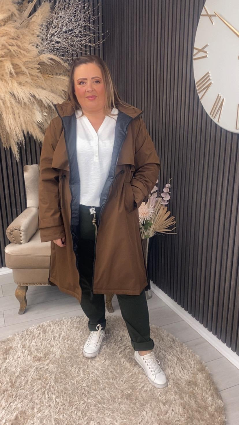 SARA ANN COAT - BROWN