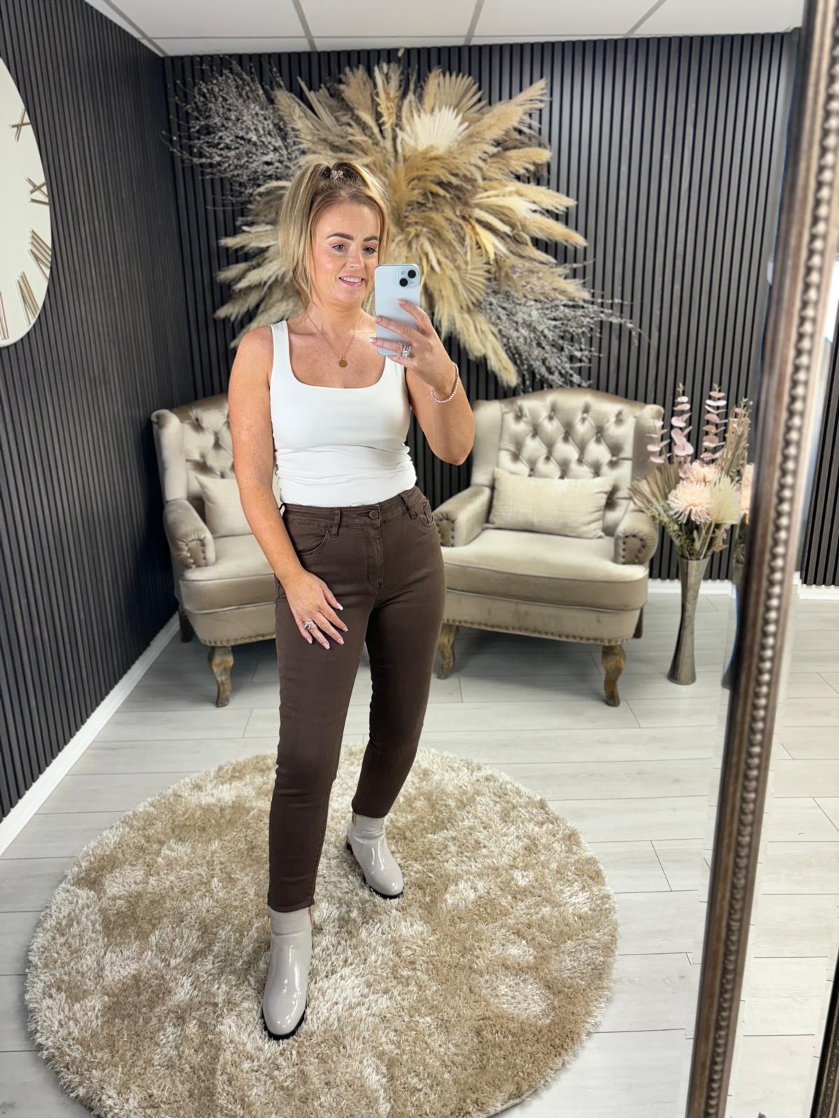 JULIE JEANS - BROWN