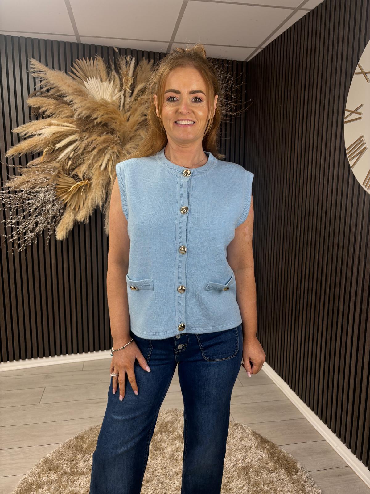 ARIANA VEST - POWDER BLUE