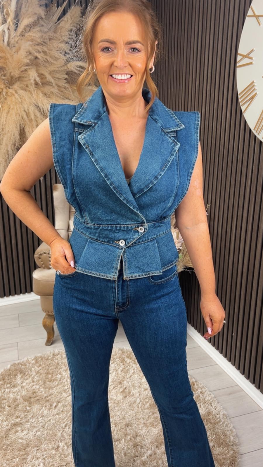 MAJELLA SLEEVELESS JACKET - DENIM
