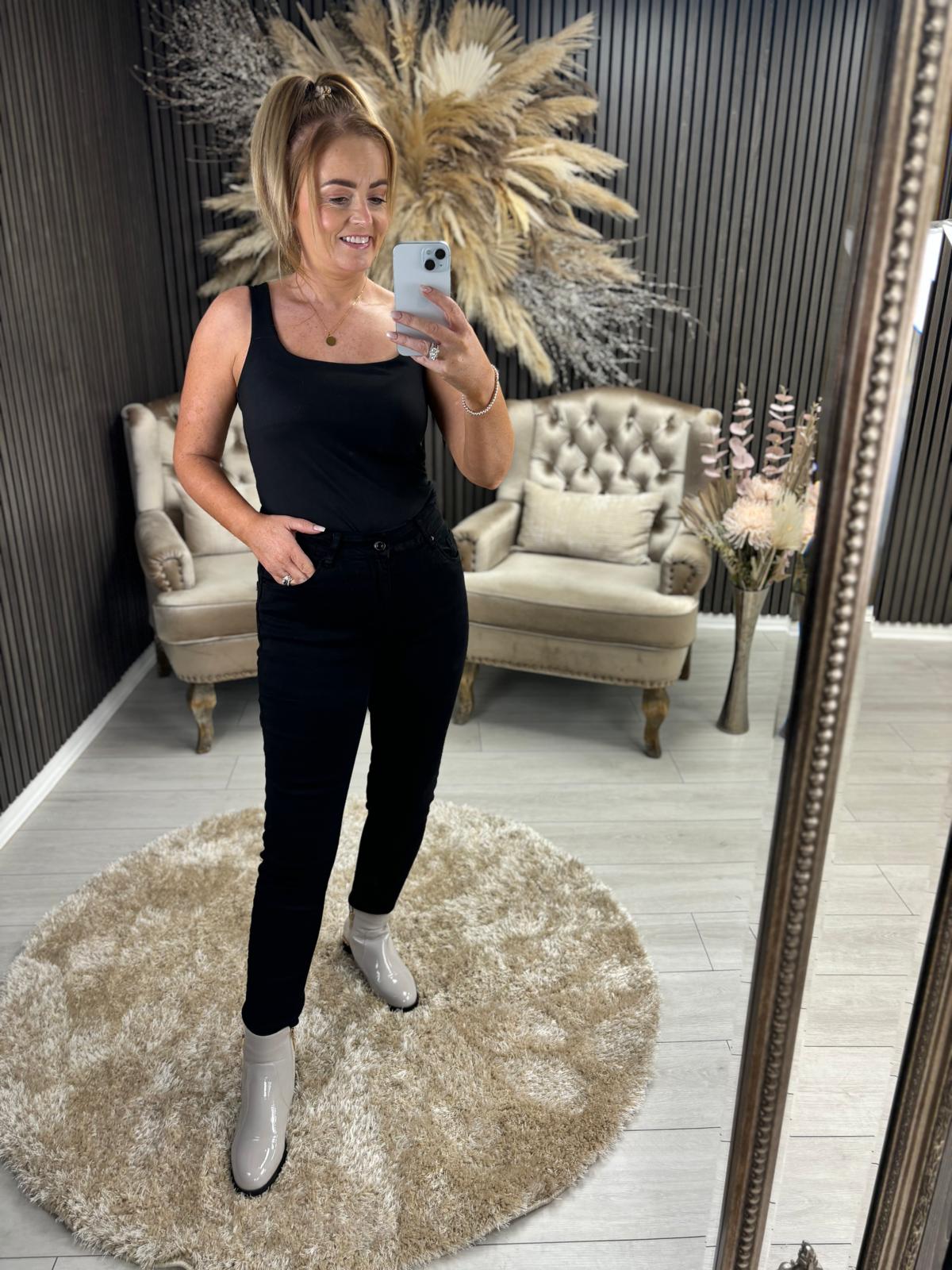 JULIE JEANS - BLACK