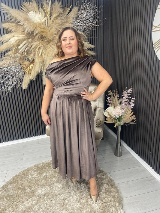 BETTY DRESS - BROWN VELVET