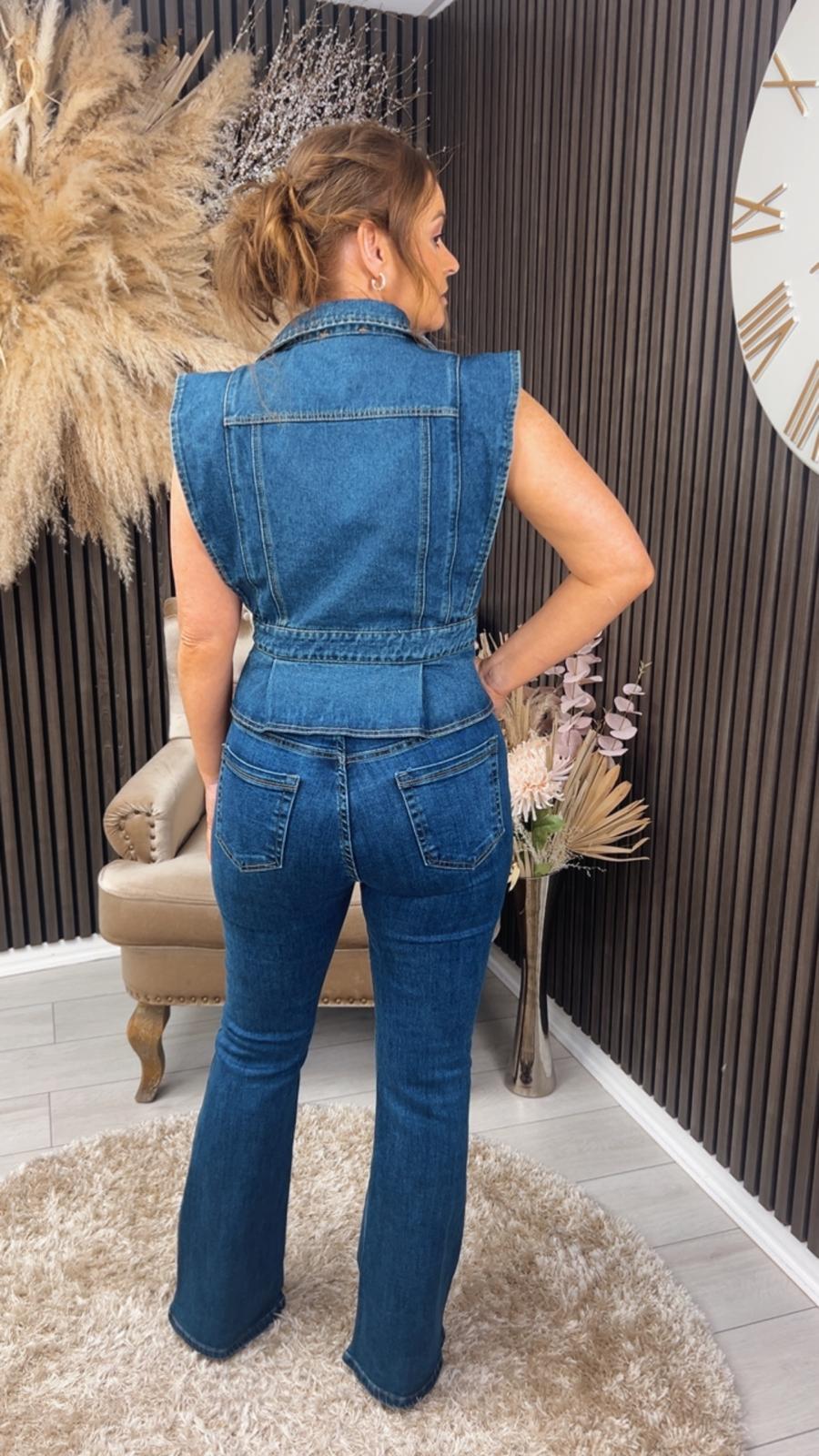 MAJELLA SLEEVELESS JACKET - DENIM