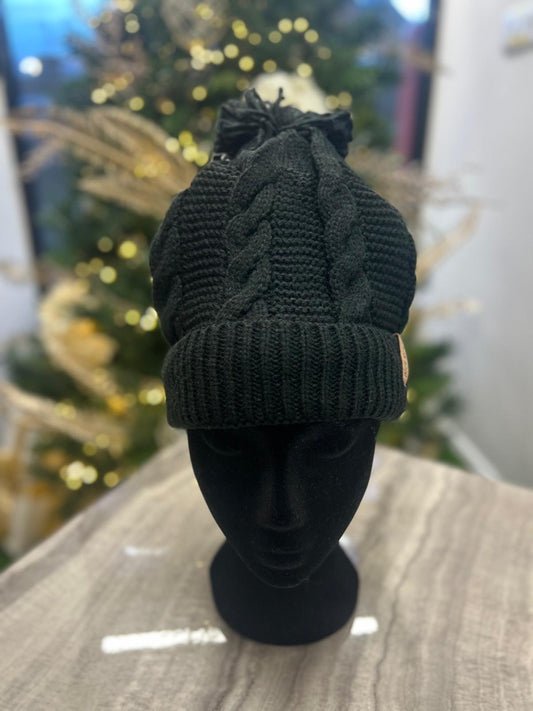 GILLIAN BOBBLE HAT - BLACK