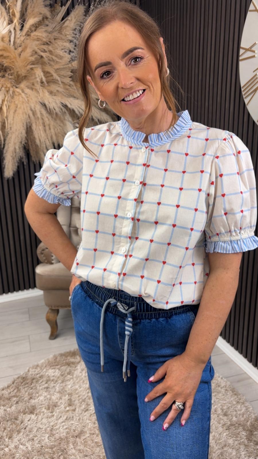 APRIL SHIRT - CREAM/HEARTS