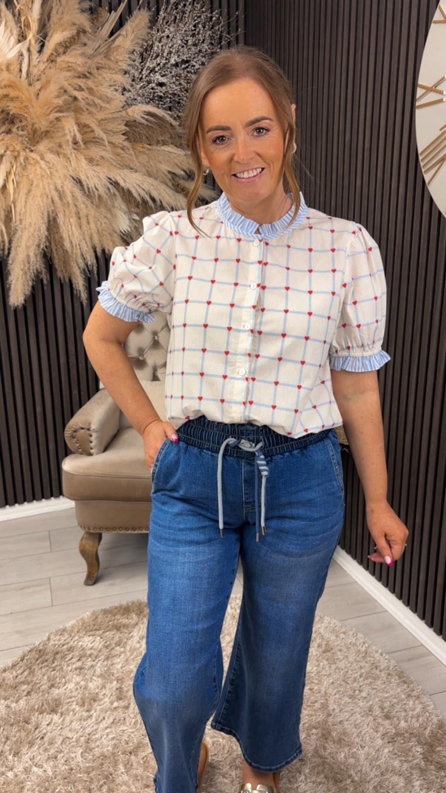 APRIL SHIRT - CREAM/HEARTS