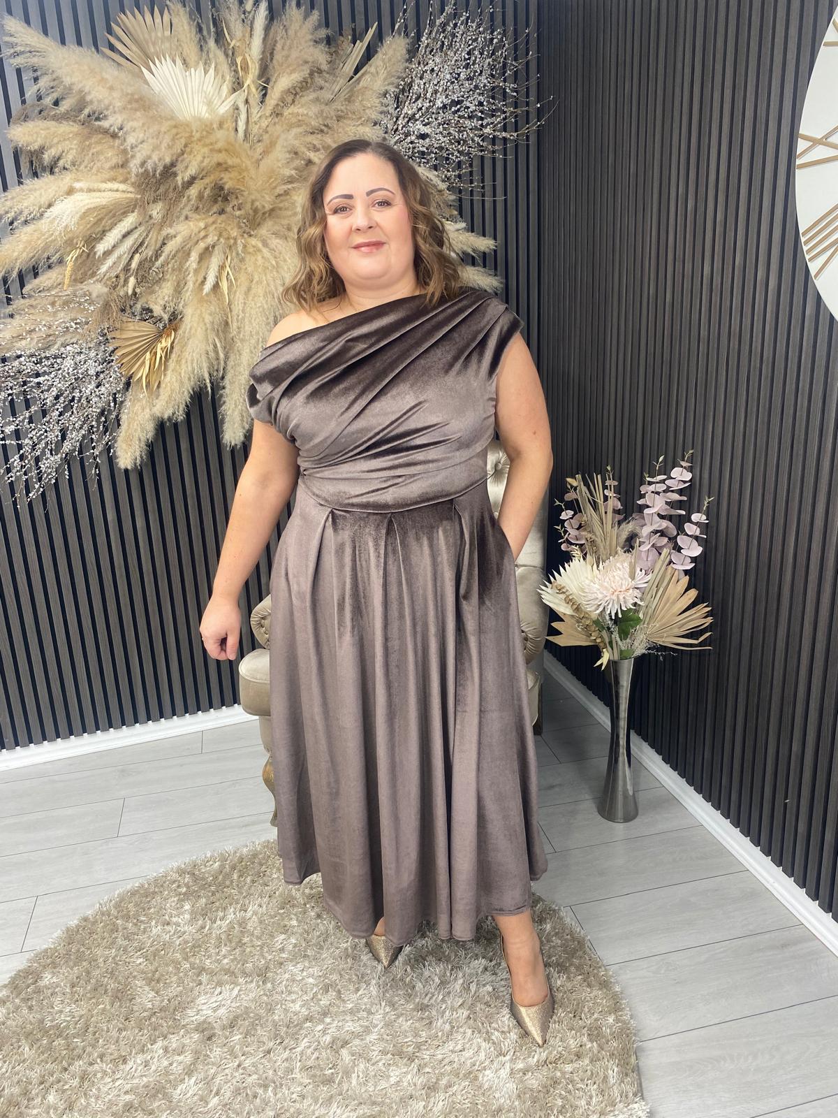 BETTY DRESS - BROWN VELVET