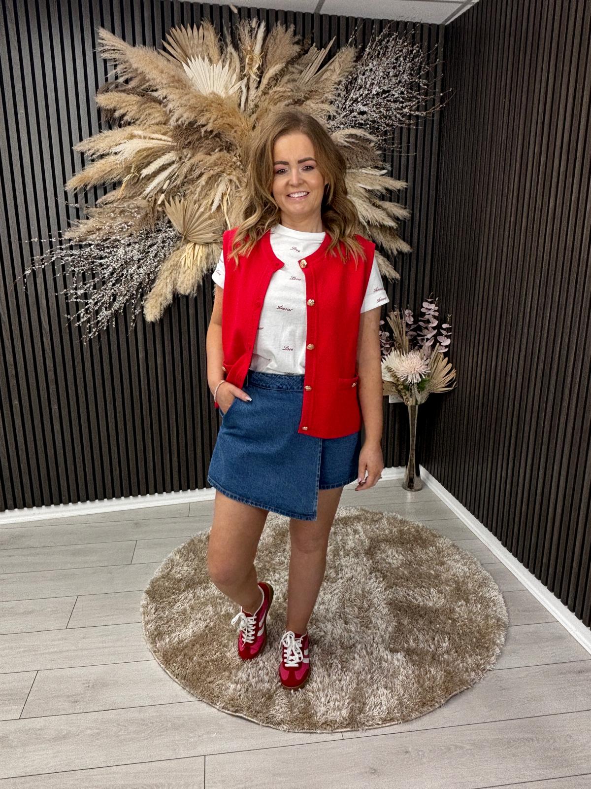 ARIANA VEST - RED