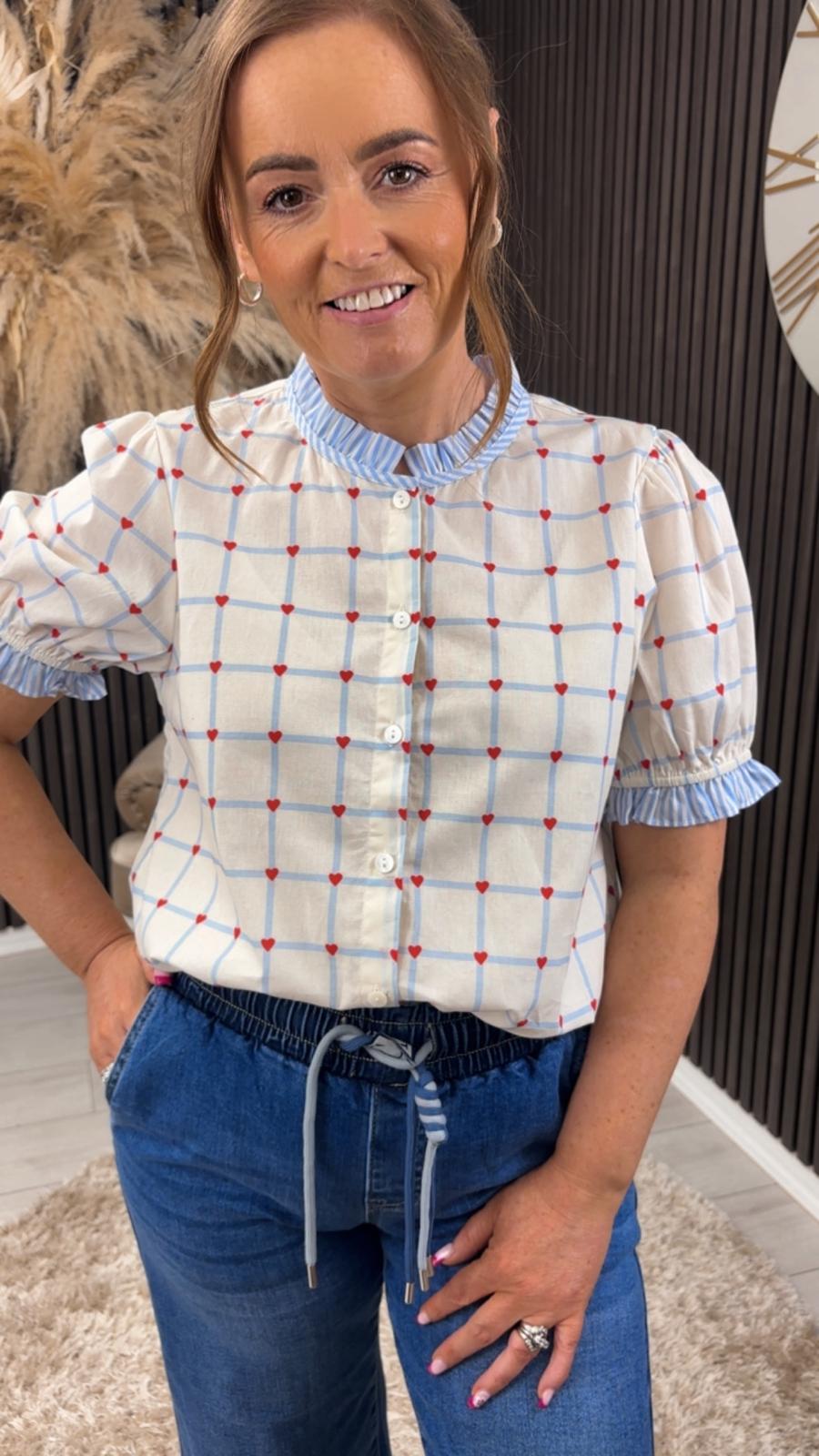 APRIL SHIRT - CREAM/HEARTS