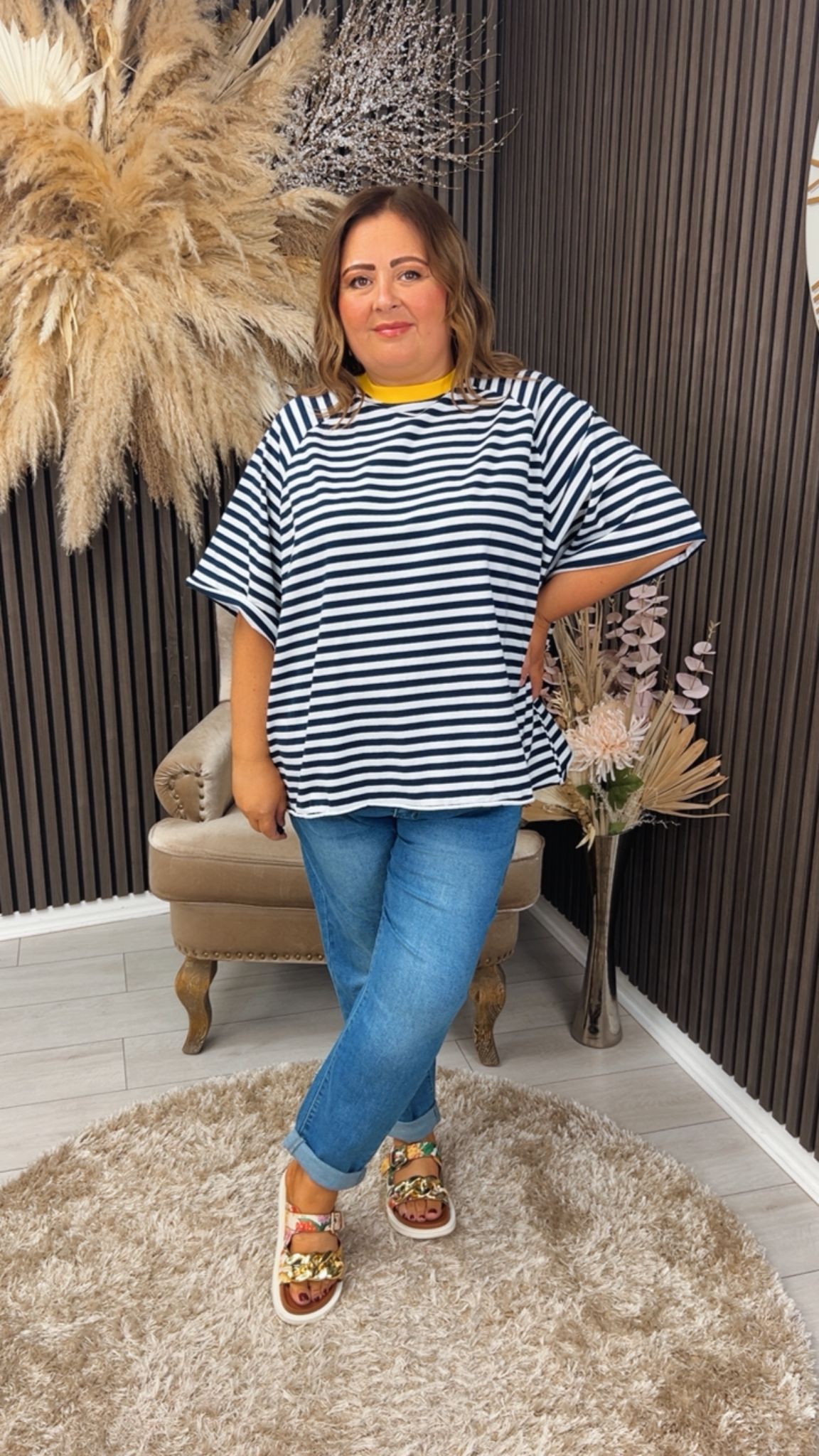 MYLIE OVERSIZED T-SHIRT - NAVY/WHITE